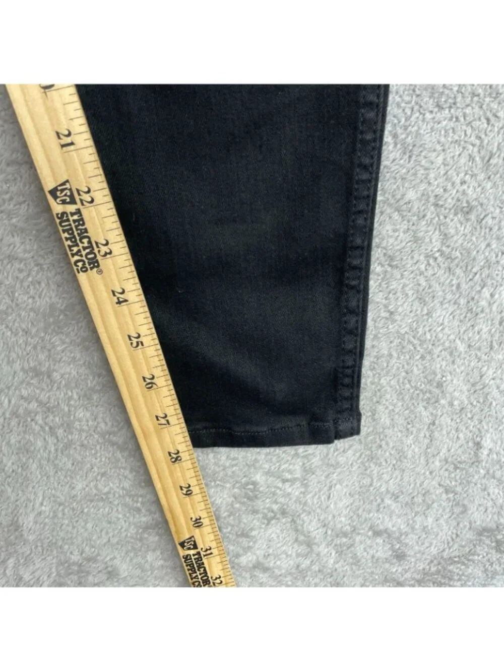 NWT Kirkland Signature Women's 10 Black High-Rise Skinny Jeans  B0886